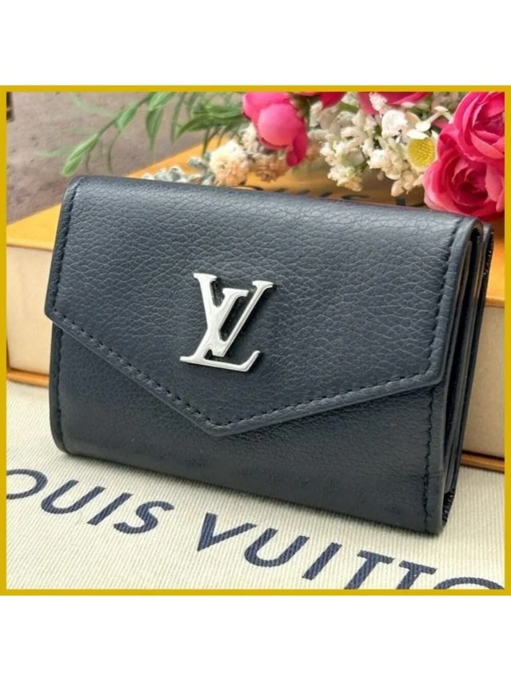 Louis Vuitton Portefeuille Lock Mini Fold Wallet